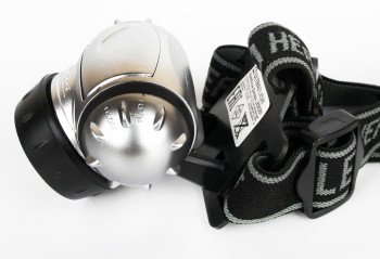 Фонарь налобный на батарейках Ultraflash LED5351